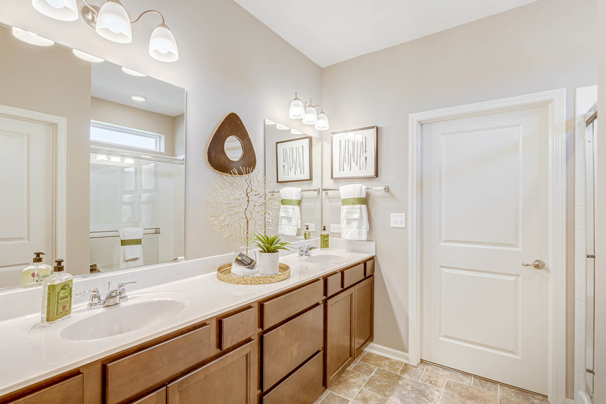 New Homes in Lincoln Valley North Aurora, IL Freedom Homes by D.R