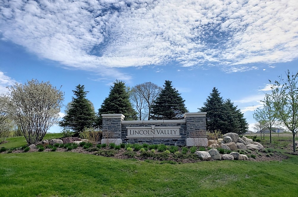 New Townhomes in Lincoln Valley Ranch North Aurora, IL D.R. Horton
