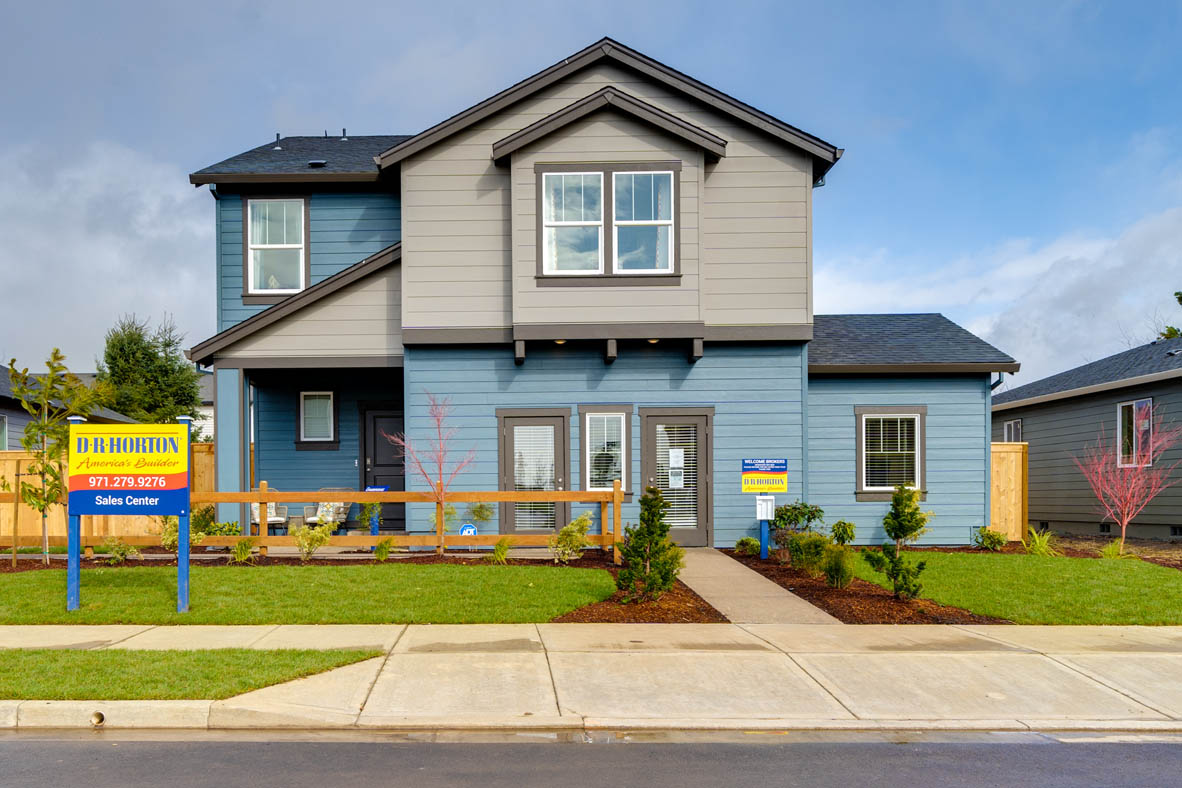 New Homes in Smith Creek WOODBURN, OR D.R. Horton
