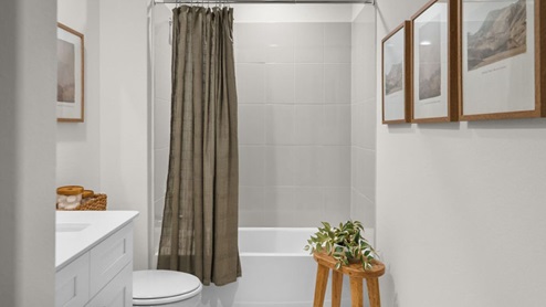 upstairs full bathroom
