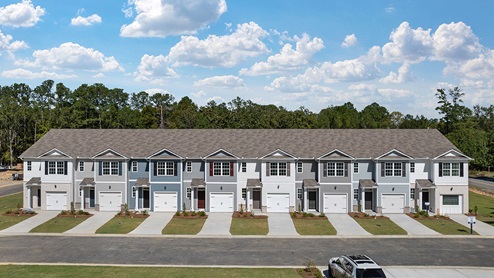 pearson row of townhome in rome georgia at old summerville village
