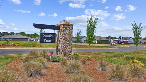 Visit Sandy Pines by D.R. Horton, our new home community in Tuscaloosa, Alabama! Located just minutes away from the University of Alabama and Shelton State Community College in Moundville, AL, making this a great place for potential homebuyers with a commute to these college towns. Moundville is filled with a rich archeological history as well and offers places to hike for outdoor adventurers. Sandy Pines is conveniently situated right off AL-69 S, offering quick access to all the fine dining, shopping, and entertainment Tuscaloosa has to offer.