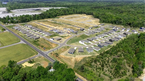 Visit Sandy Pines by D.R. Horton, our new home community in Tuscaloosa, Alabama! Located just minutes away from the University of Alabama and Shelton State Community College in Moundville, AL, making this a great place for potential homebuyers with a commute to these college towns. Moundville is filled with a rich archeological history as well and offers places to hike for outdoor adventurers. Sandy Pines is conveniently situated right off AL-69 S, offering quick access to all the fine dining, shopping, and entertainment Tuscaloosa has to offer.