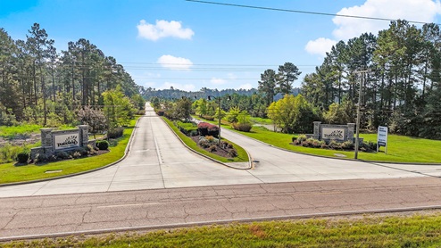 tamanend entrance overview