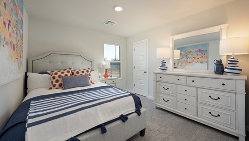 secondary bedroom with window