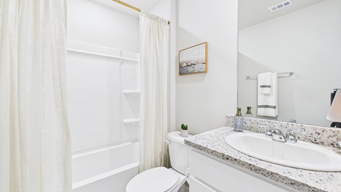 Double vanity in primary bathroom