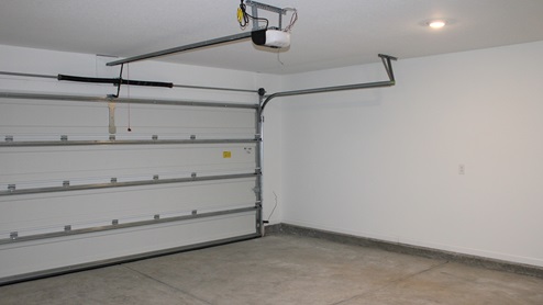 Spacious garage inside the Alston