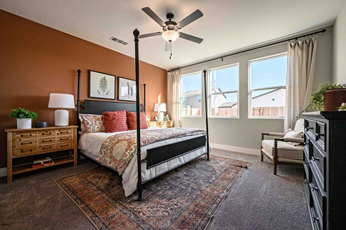 Spacious Main Suite
