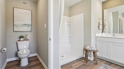 Galen primary ensuite with private bathroom