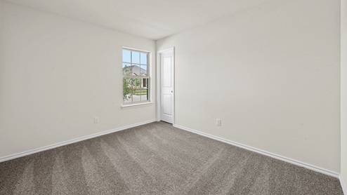 X40B secondary bedroom