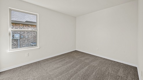X40B secondary bedroom