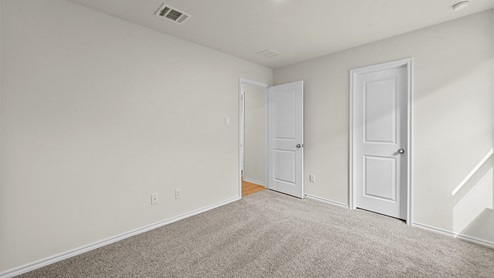 X40B secondary bedroom
