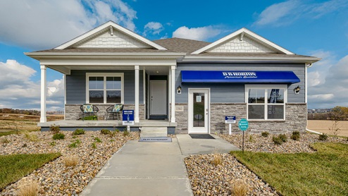 Exterior of the Hamilton model in Westbrook Hills