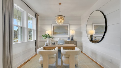 flex room used as a home office