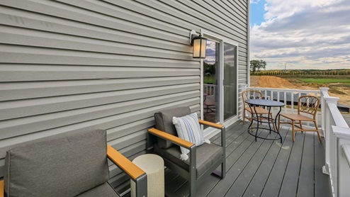 columbus townhome second floor rear deck with seating