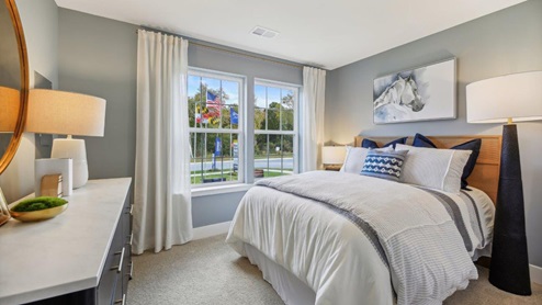 columbus townhome front bedroom