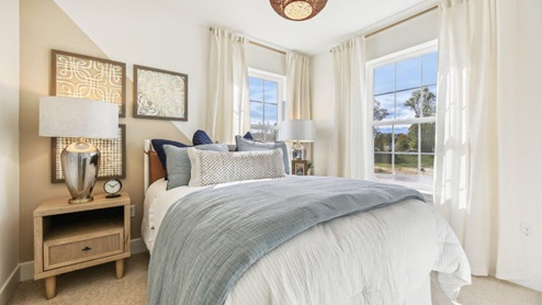 columbus townhome third floor secondary bedroom
