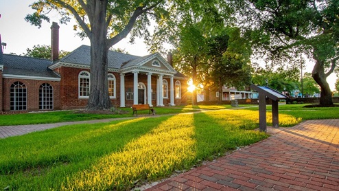 courthouse square