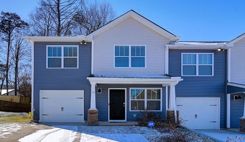 Clement A front exterior at Aberdeen Place in Asheville, North carolina