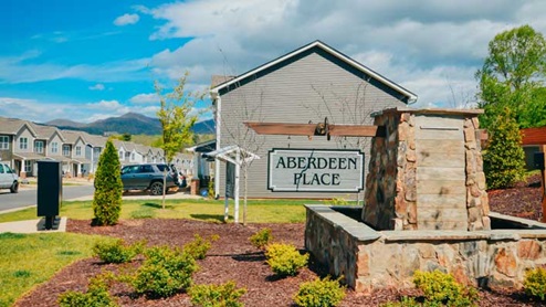 Front exterior at Aberdeen Place in Asheville, North carolina