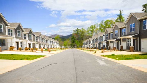 Front exterior at Aberdeen Place in Asheville, North carolina