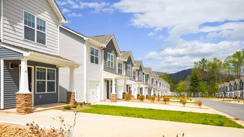Front exterior at Aberdeen Place in Asheville, North carolina