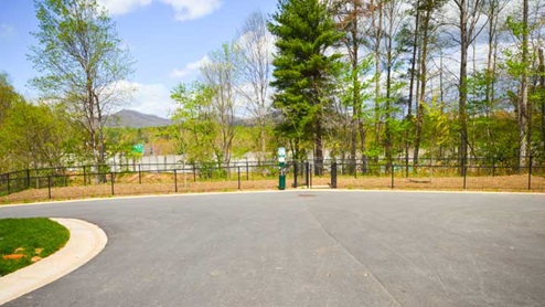 Front exterior at Aberdeen Place in Asheville, North carolina