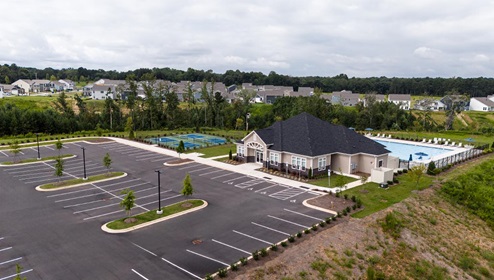 Chestnut at Laurelbrook community pool and clubhouse in Charlotte, North Carolina