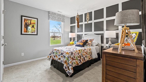 Parlor Bluffs Henley model large Bedroom 1 with single window