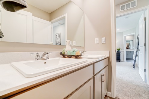 Bathroom sink