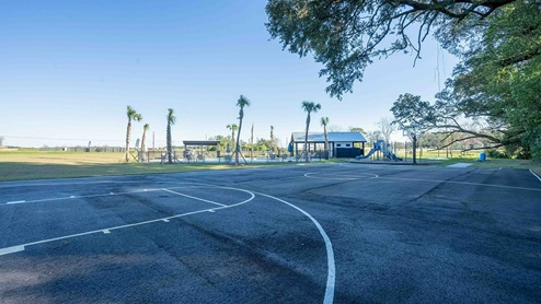 Harvest Green West Amenities.