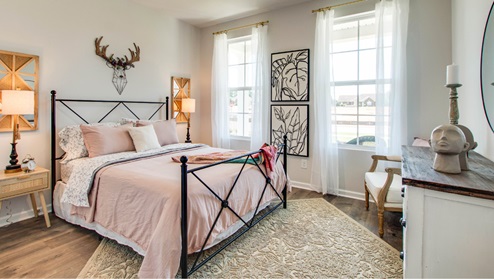 Second bedroom comfortably fits a full size bed