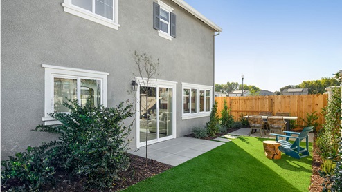 Eagles Landing Plan 2 Backyard Exterior