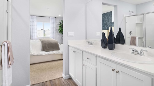Harvest Hills II Redwood Plan Primary Bathroom