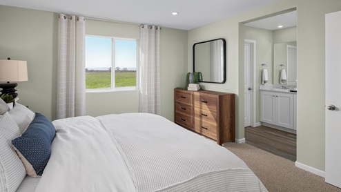 Harvest Hills Muir Plan Primary Bedroom Bathroom