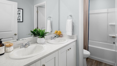 Harvest Hills Palisade Plan Secondary Bathroom