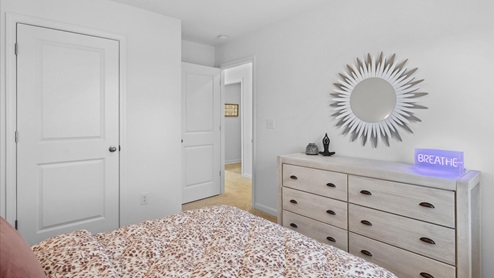 Additional bedroom with closet