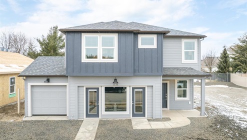 A photo of the exterior of the Elk Meadows model home