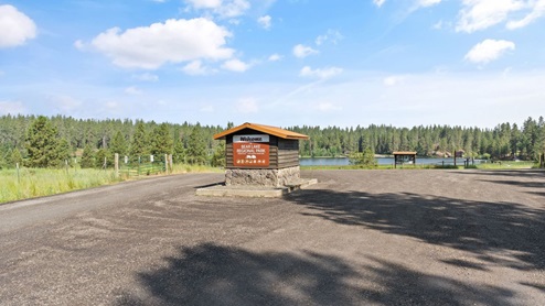 A photo of the entrance to Bear Lake Regional Park