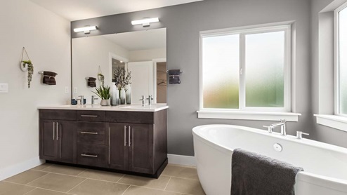 Primary bathroom 2 sink vanity with beautiful quartz