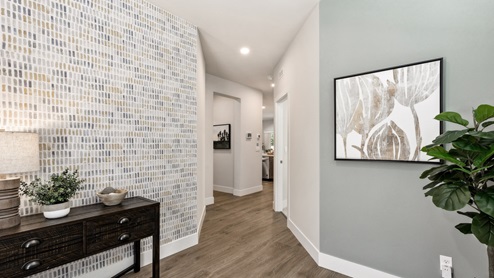 Spacious Entry in Kimball floorplan