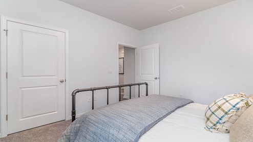 second bedroom with single window