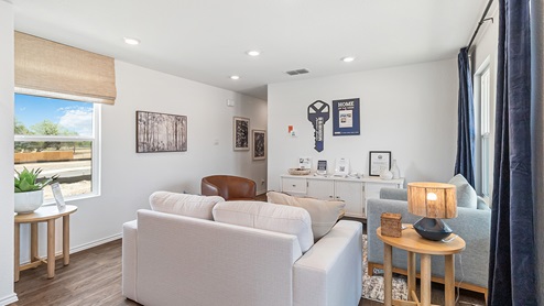DR Horton San Antonio Sonora living room