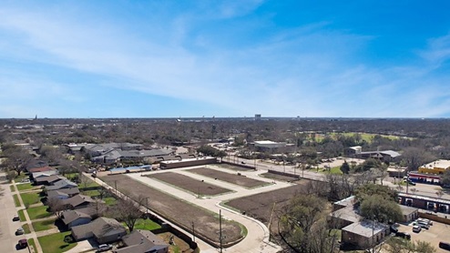 Welcome to Greenwood Square, an exclusive new home community in Richardson, Texas, featuring our Emerald Series collection with only 31 limited homesites. These thoughtfully designed homes range from 2,146 to 2,977 sq. ft., offering spacious layouts and high-end craftsmanship. Each home showcases a modern yet timeless aesthetic, with elegant brick and rock exteriors, complemented by wood-tone siding accents for a warm and inviting curb appeal.