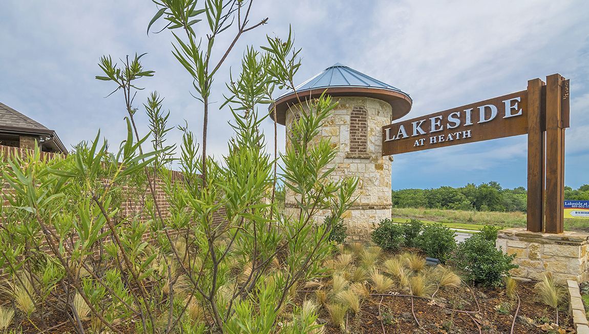 New Homes in Lakeside at Heath Heath, Texas D.R. Horton