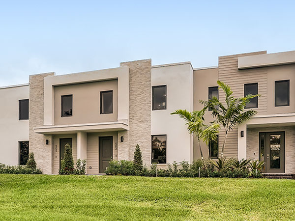 Florida townhome exterior