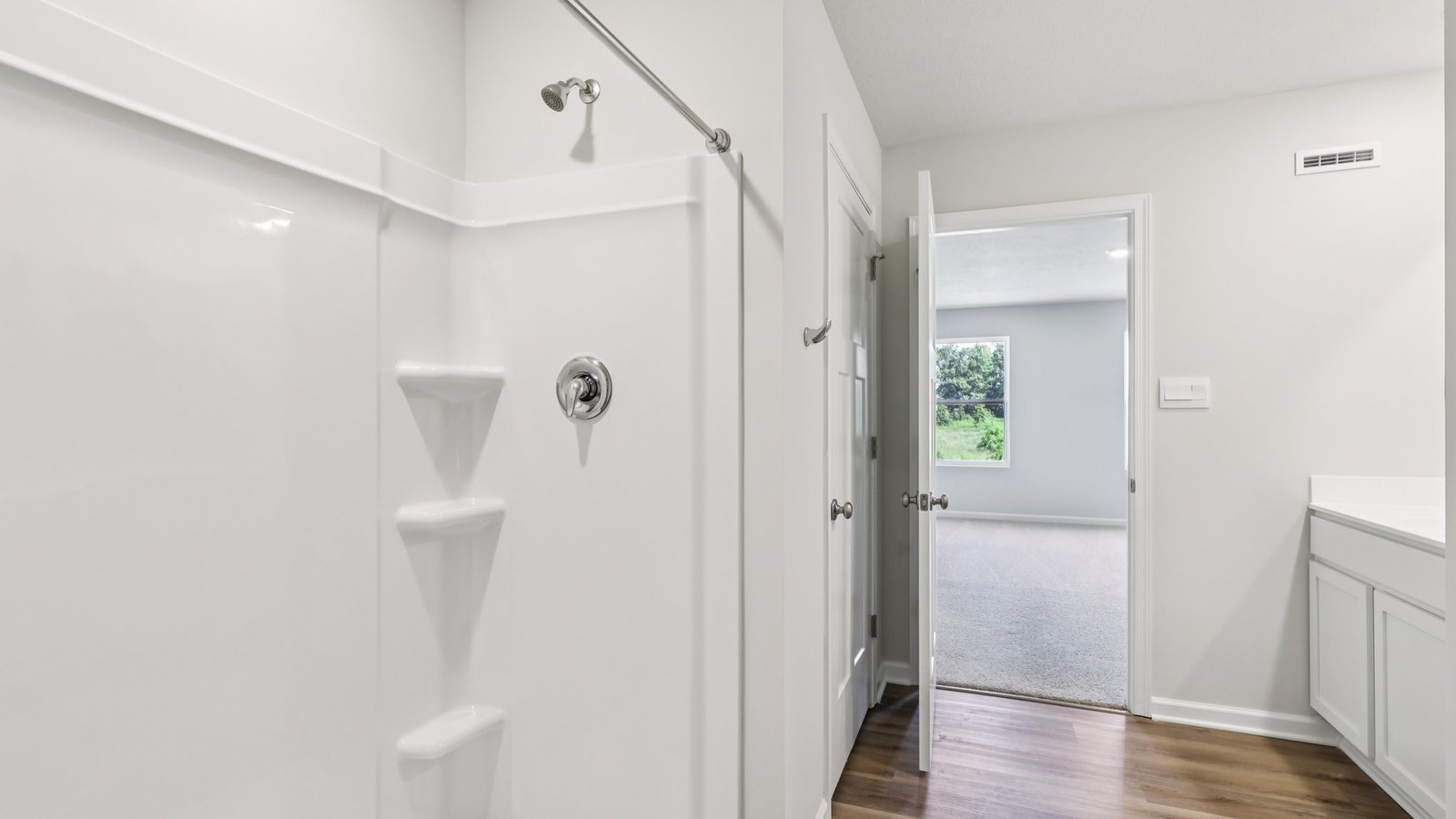 primary ensuite bath with walk-in shower