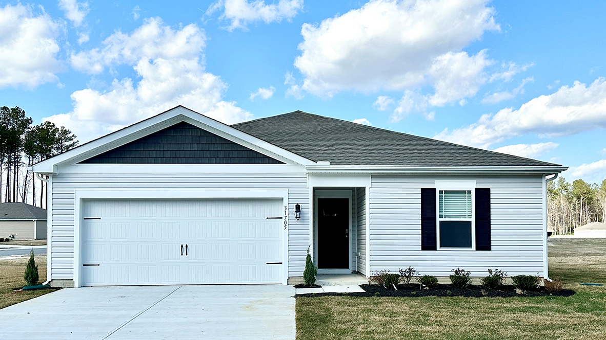 A Neuville ranch home at 8662 Crystal Lake Drive in Selbyville, DE.