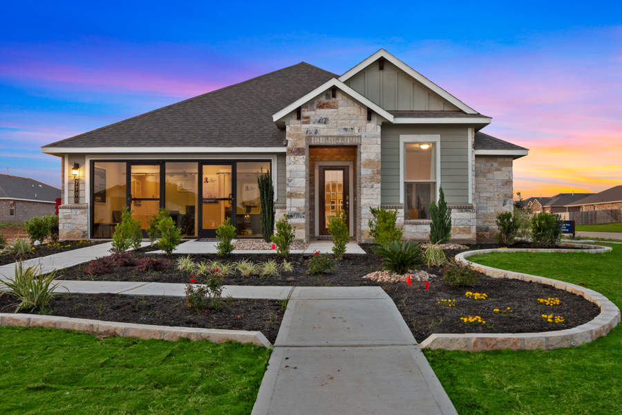 New Homes in Pecan Lakes NAVASOTA, TX D.R. Horton