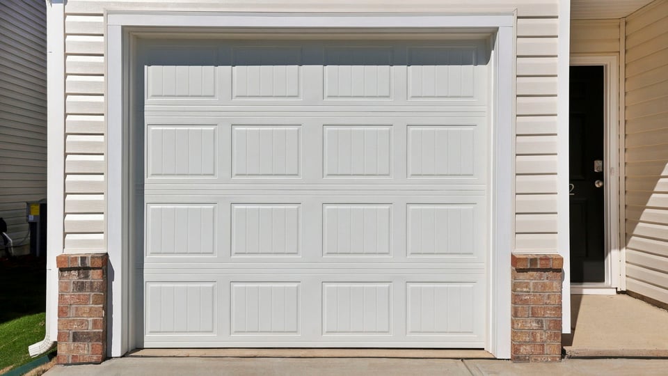 One car garage.